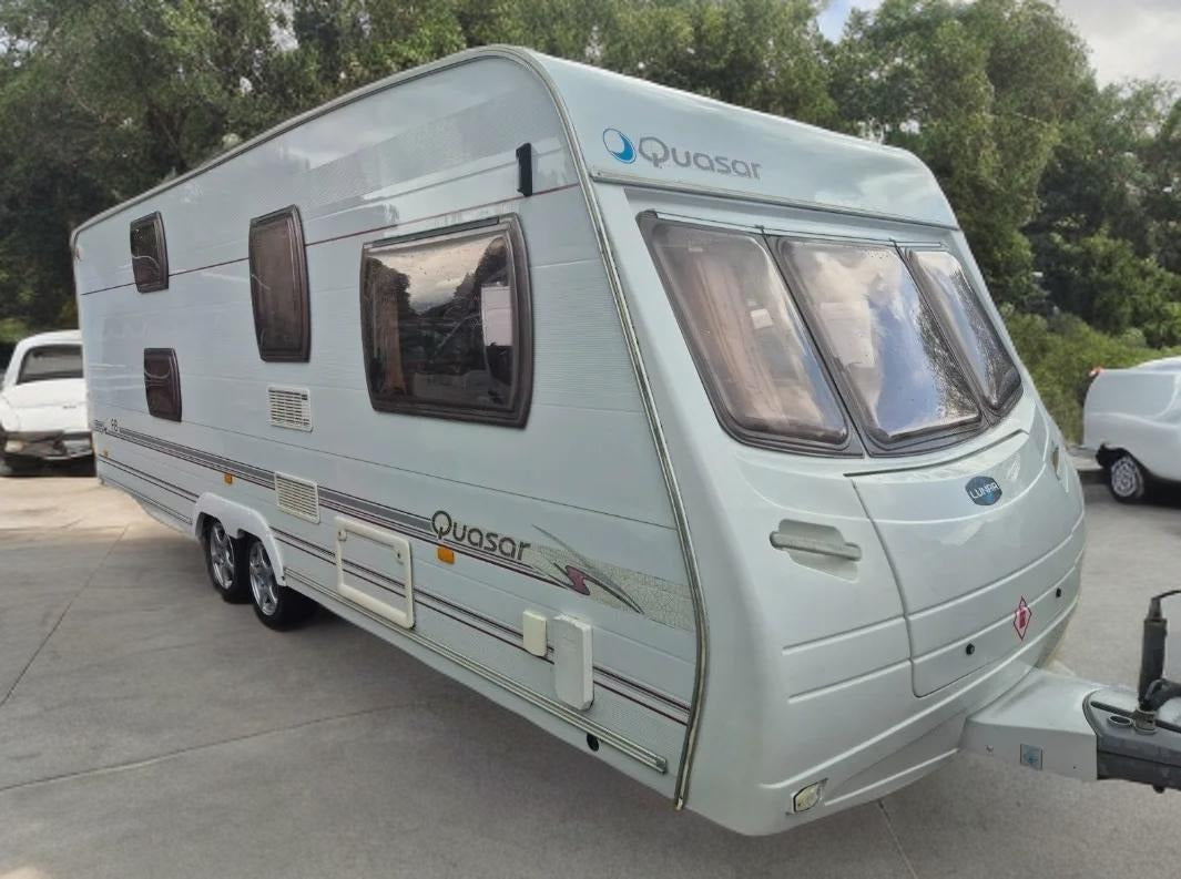 2007 LUNAR QUASAR FB 6 BERTH FIXED BUNK BEDS TWIN AXLE TOURING CARAVAN >>--NO VAT ON HAMMER--<<