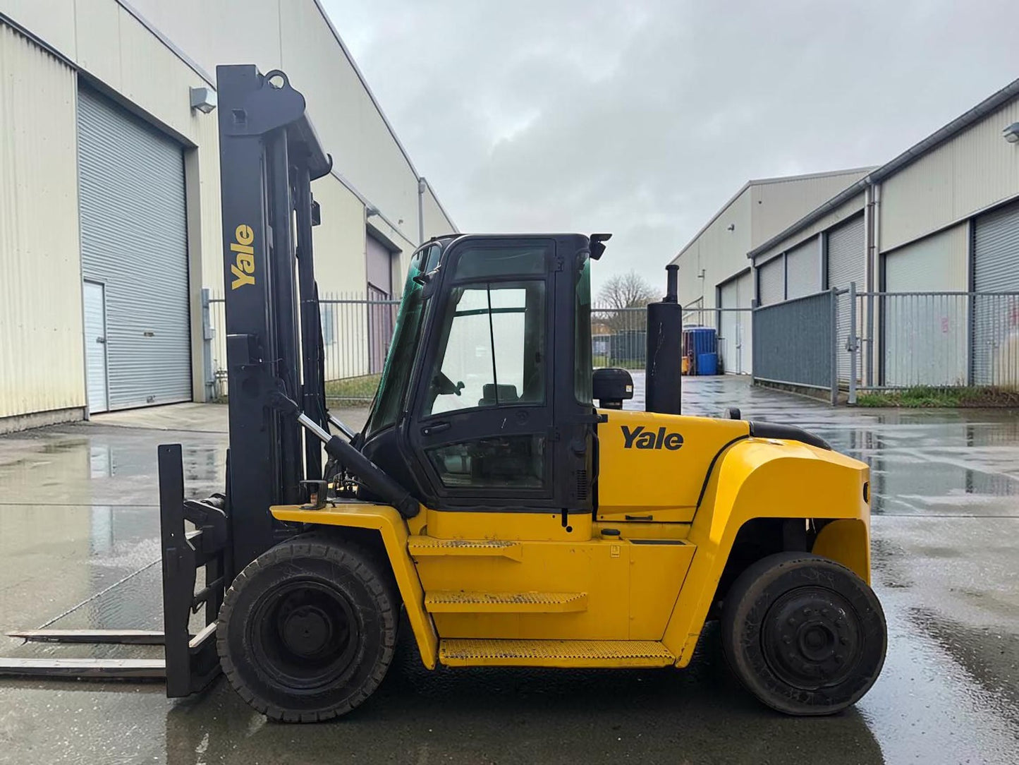 2012 YALE GDP120 CAPACITY: 12000 KG