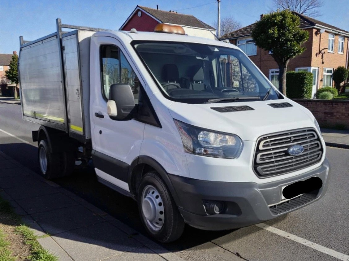 **(ONLY 119 K MILEAGE)** 2017 FORD TRANSIT 350 CHASSIS CAB DIESEL MANUAL 1995CC WHITE