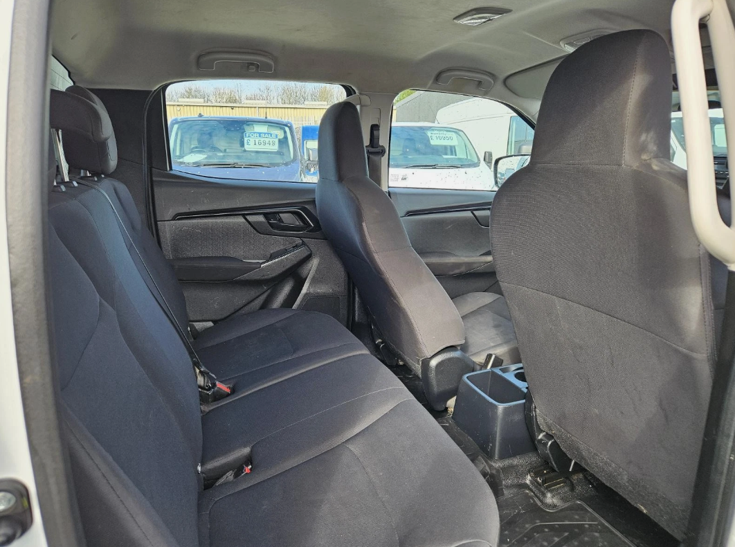 2021 ISUZU D-MAX UTILITY 1.9 DIESEL MANUAL PICK UP IN WHITE>>--NO VAT ON HAMMER--<<