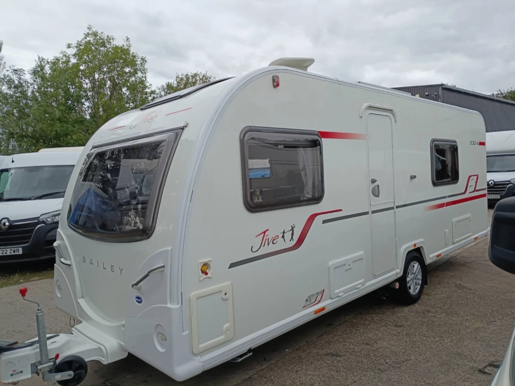 2017 BAILEY JIVE 530 4 4-BERTH TOURING CARAVAN >>--NO VAT ON HAMMER--<<