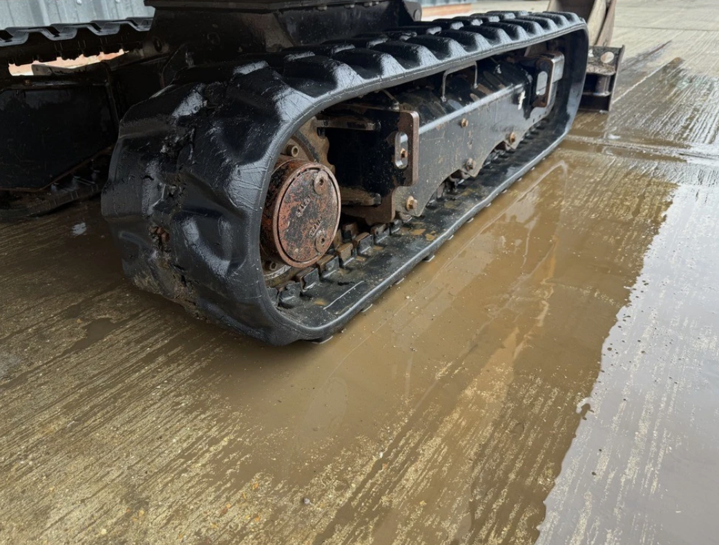 2019 JCB 15C-1 MINI EXCAVATOR / DIGGER - HOURS: 1,828