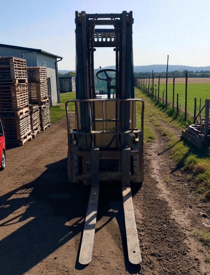 HYSTER FORKLIFT TRUCK >>--NO VAT ON HAMMER--<<