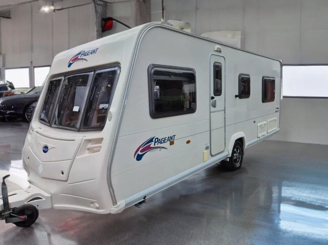 2009 BAILEY PAGEANT SERIES 6 BURGUNDY 4 BERTH FIXED BED TOURING CARAVAN >>--NO VAT ON HAMMER--<<