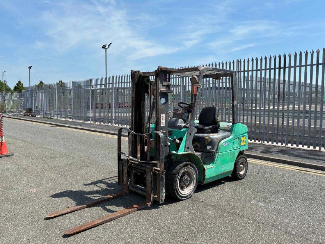 2009 MITSUBISHI FD25T DIESEL FORKLIFT
