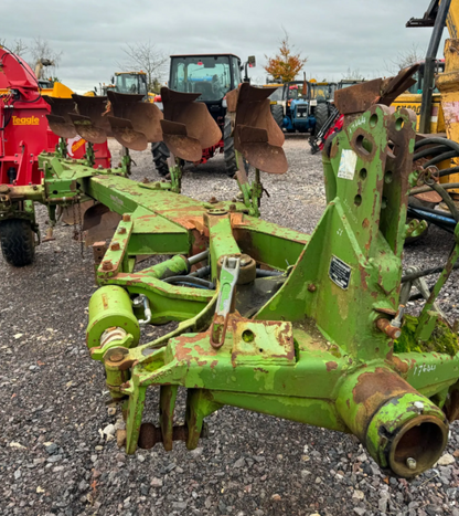 DOWDESWELL DP130S 5+1 / 6-FURROW PLOUGH