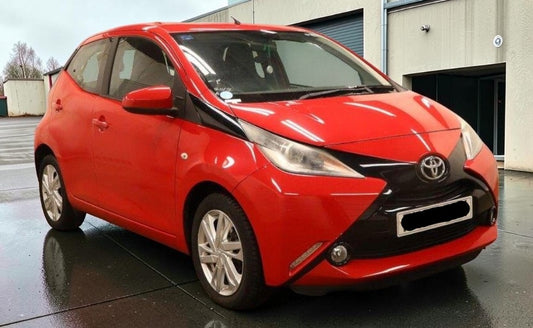 **(ONLY 39K MILEAGE)** 2016 TOYOTA AYGO X-PRESSION VVT-I CVT RED PETROL >>--NO VAT ON HAMMER--<<