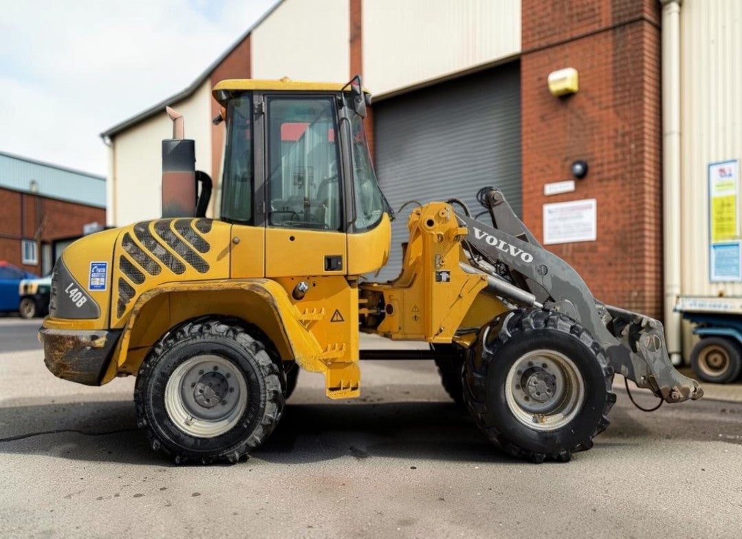 2004 VOLVO L40B TP WHEEL LOADER