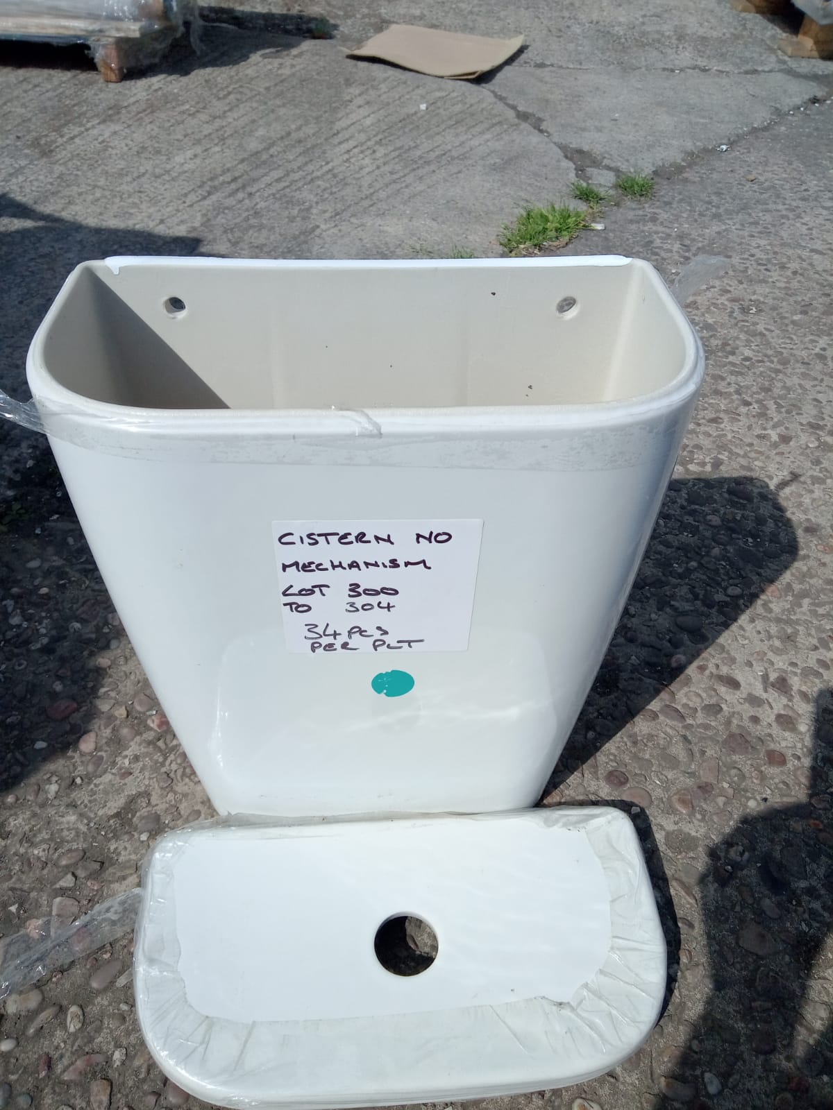 34 CISTERNS - NO MECHANISM