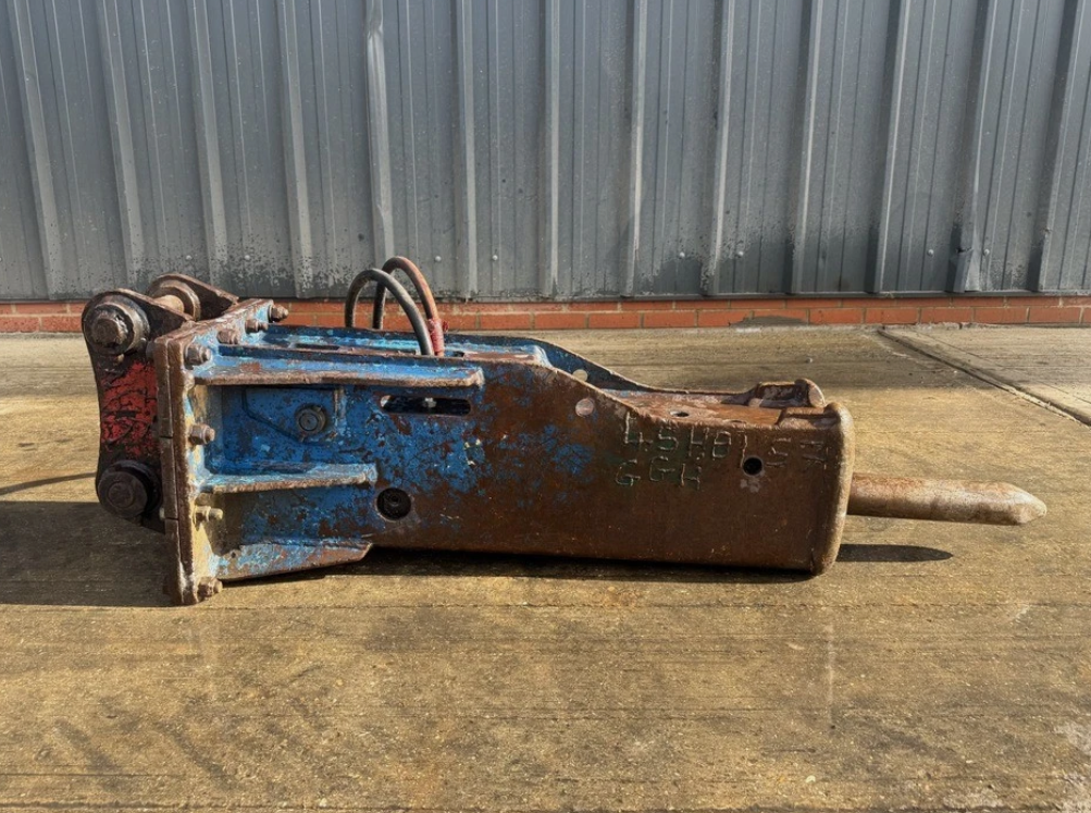 USED HYDRAULIC BREAKER / HAMMER FOR 5-TONNE EXCAVATOR