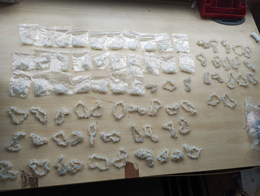 OPLITE GEMSTONE CHRYSTAL CHIP BRACELETS - NEW IN ORIGINAL PACKAGING - JOBLOT OF 77