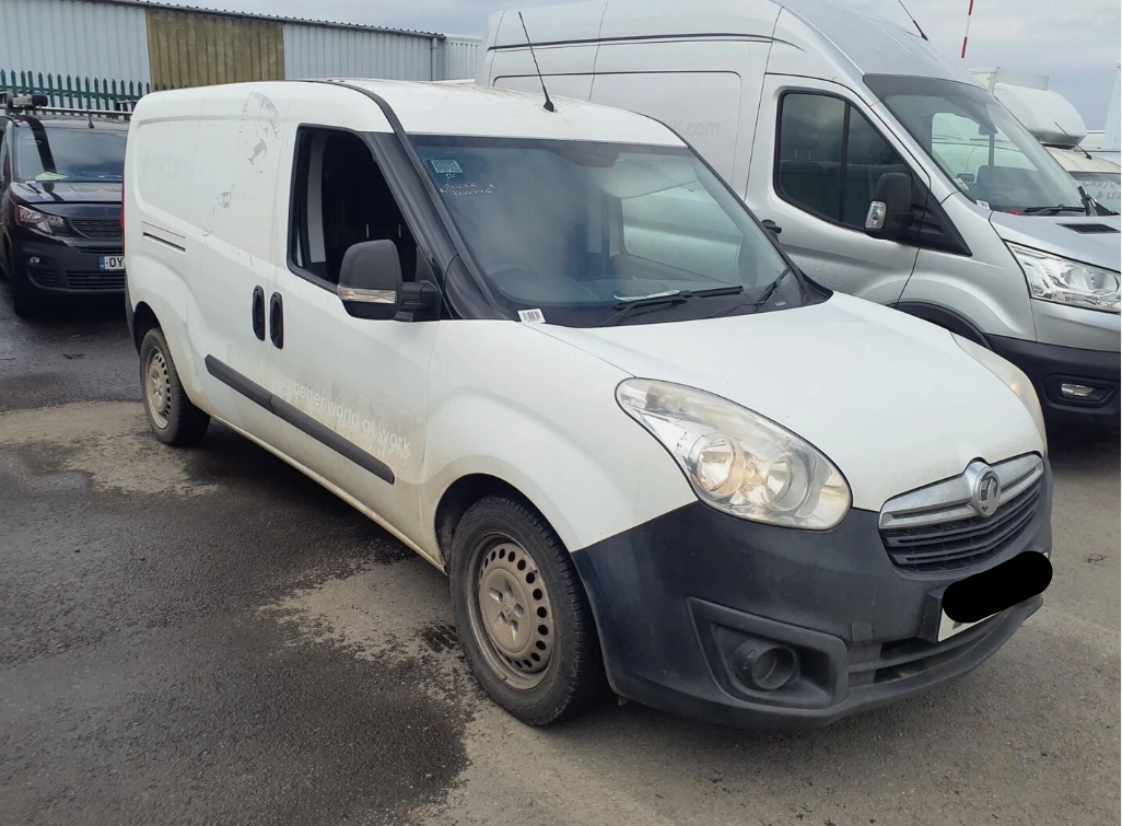 **(ONLY 80K MILEAGE)** 2015 VAUXHALL COMBO 2300 L2H1 CDTI SS E-FLEX L1H1 1248CC DIESEL PANEL VAN