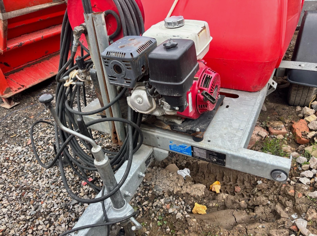 TRAILER MOUNTED PRESSURE WASHER (HONDA GX390 ENGINE)