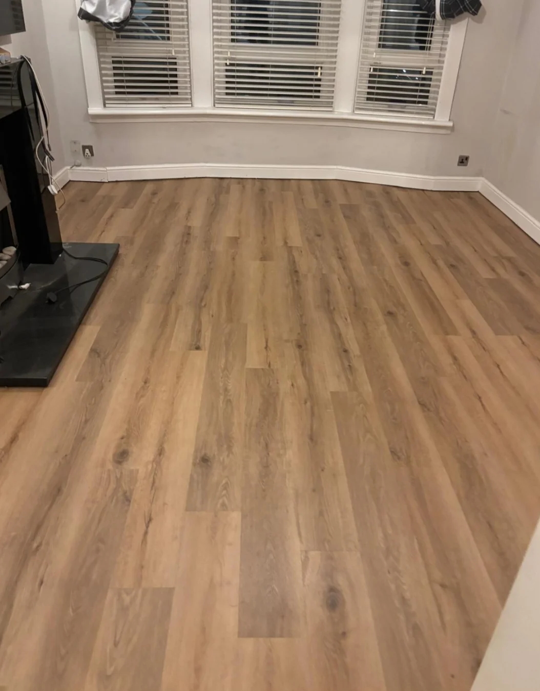 302M² INVICTUS DRYBACK 55 AMERICAN OAK PLANK LVT – 0.55MM – 82 PACKS
