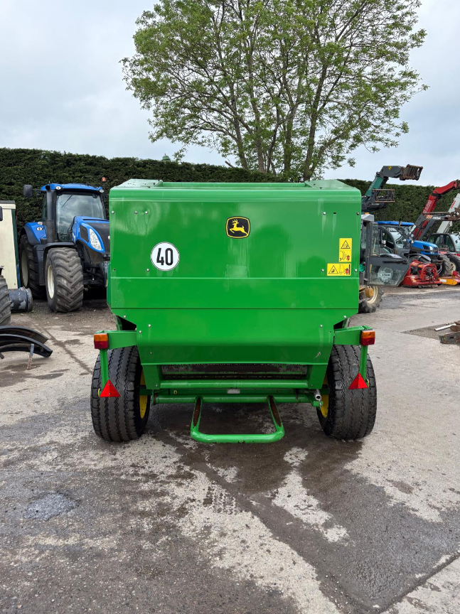 2014 JOHN DEERE F440M BALER