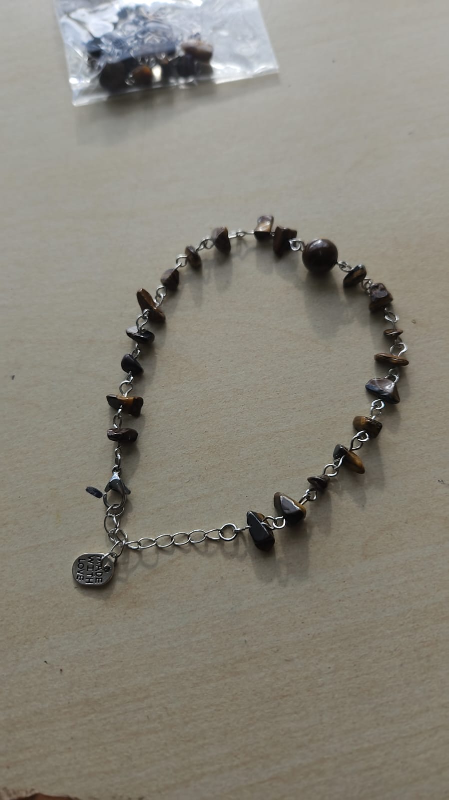 TIGERS EYE + CARNELIAN CRYSTAL CHIP WITH MADE WITH LOVE CHARM ANKLETS JOBLOT OF 27 - BRAND NEW