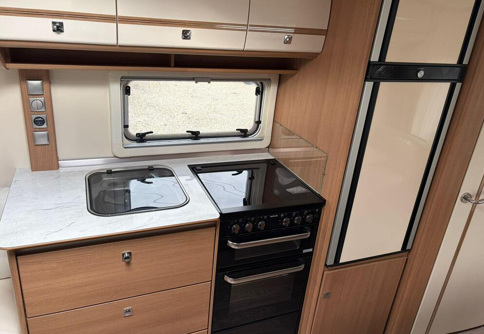 2021 FENDT 700 PALACE CARAVAN >>--NO VAT ON HAMMER--<<