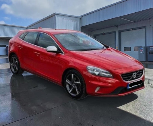 **(ONLY 81K MILEAGE)** 2014 VOLVO V40 R-DESIGN D3 AUTO 1984CC DIESEL AUTOMATIC HATCHBACK RED