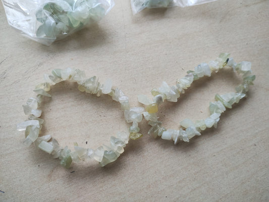 AUSTRALIAN JADE CHRYSTAL CHIP BRACELETS - NEW IN ORIGINAL PACKAGING - JOBLOT OF 37