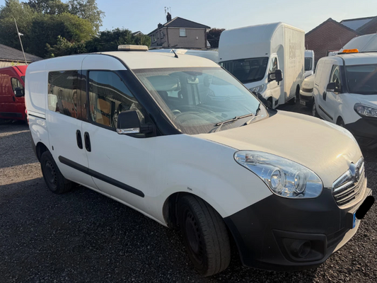 **(ONLY 68K MILEAGE)** 2018 VAUXHALL COMBO 2300 CDTI S/S L1H1 1248CC DIESEL