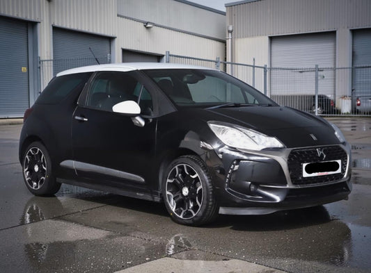 **(ONLY 53K MILEAGE)** 2016 DS DS3 1.6 HDI ELEGANCE MANUAL DIESEL HATCHBACK IN BLACK