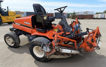 KUBOTA AM3300 DIESEL GARDEN TRACTOR GRASS CUTTER WITH COLLECTOR