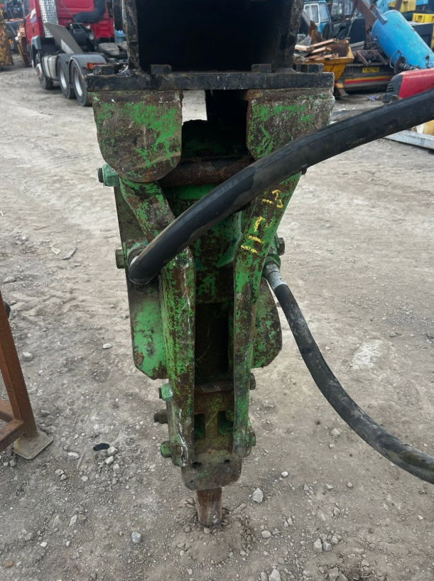HYDRAULIC BREAKER / PECKER EXCAVATOR ATTACHMENT – 45MM PINS