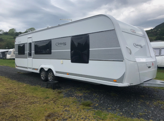 2017 LMC EXQUISITE VIP 695 TWIN AXLE TOURING CARAVAN