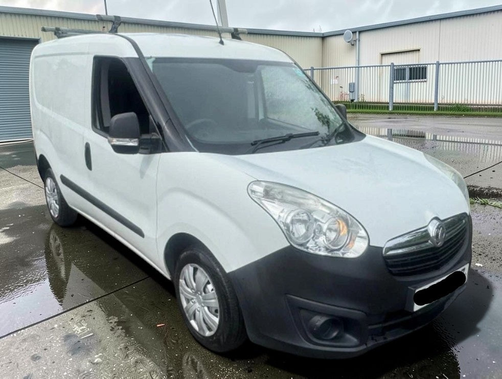 **(ONLY 80K MILEAGE)** 2016 VAUXHALL COMBO 2000 L1H1 CDTI L1H1 1248CC >>--NO VAT ON HAMMER--<<