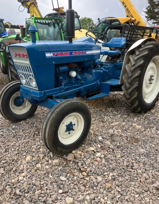 FORD 4000 TRACTOR