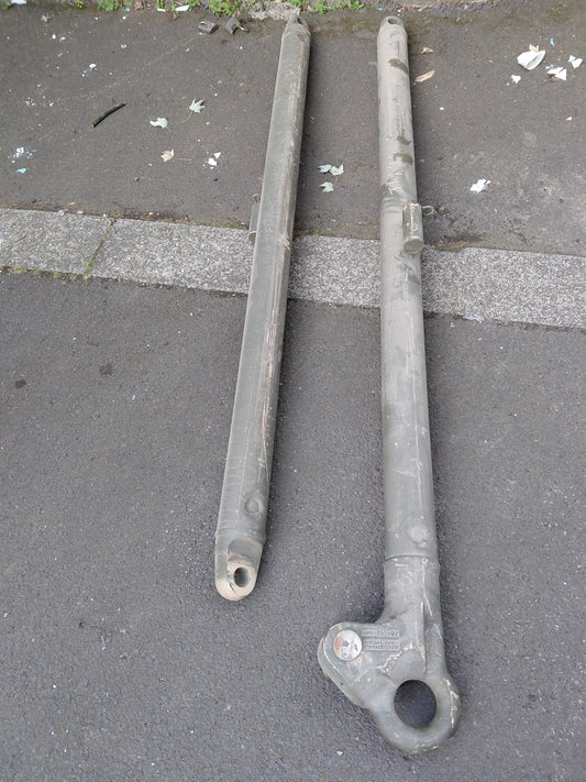 EX MOD TOWING BAR GREEN WITH PIN