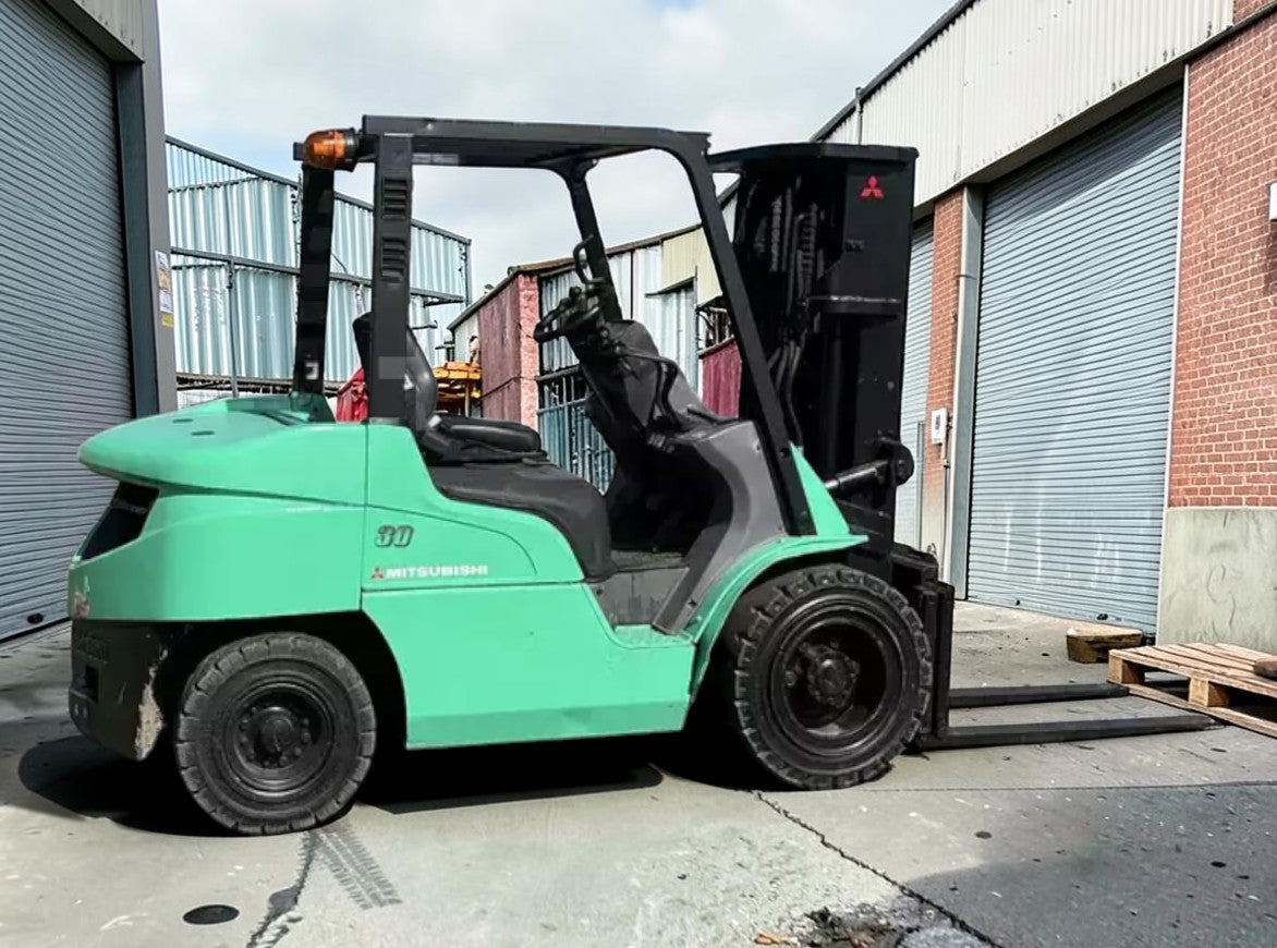2010 MITSUBISHI FD30N RUNNING HOURS: 3083 H