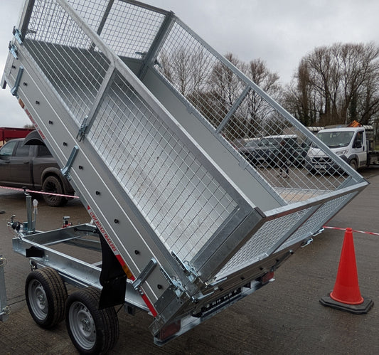 1 X NEW CRH 2T MANUAL TIPPER WITH MESH SIDES 8X5FT - 3 YEAR WARRANTY