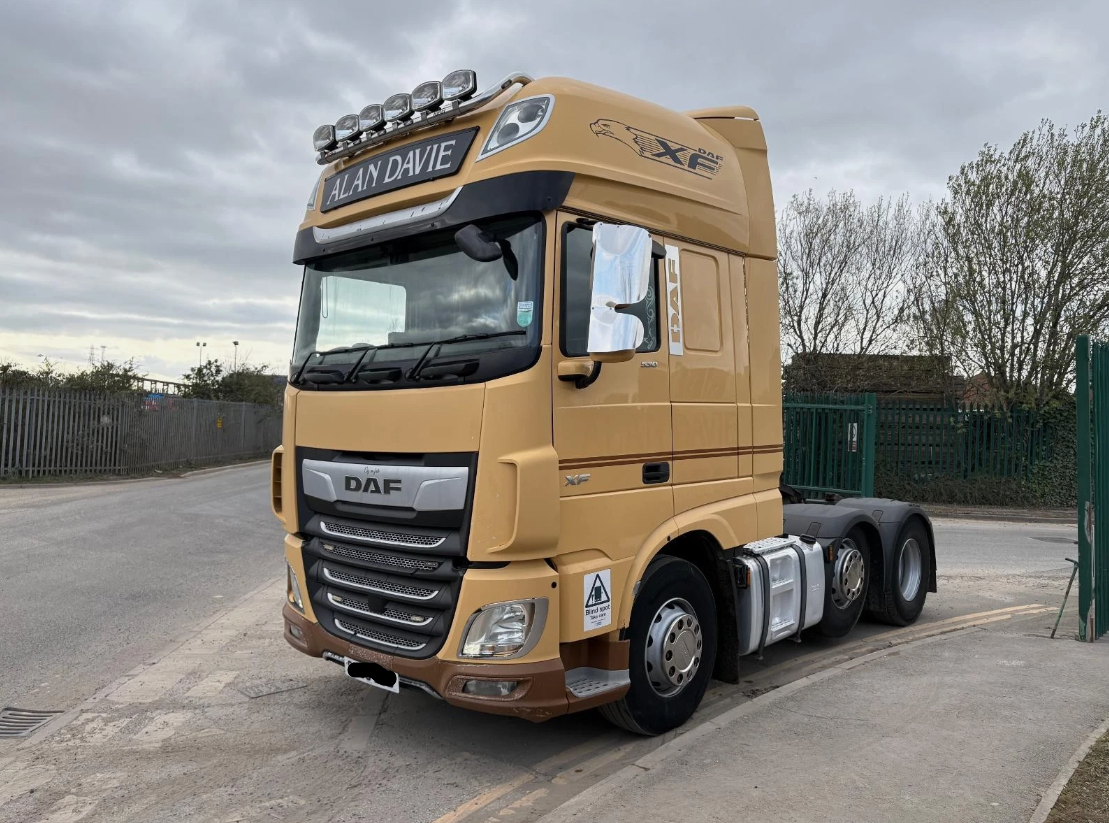 2018 DAF TRUCKS XF 530 FTG 12.9 DIESEL SEMI-AUTOMATIC BEIGE 12902CC MANUAL