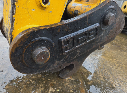 JCB JS130LC+ EXCAVATOR