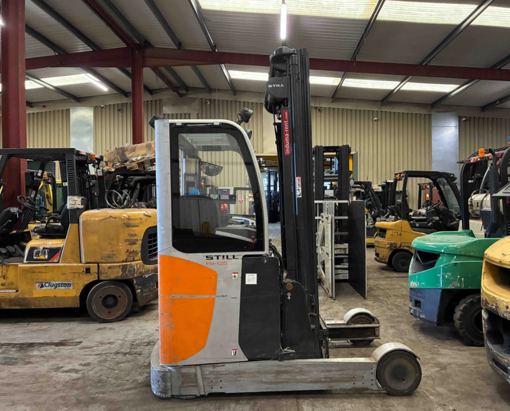 **(INCLUDES CHARGER)** 2015 STILL FM-X25 ELECTRIC FORKLIFT