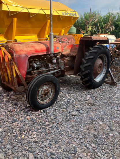 MASSEY FERGUSON 35 TRACTOR