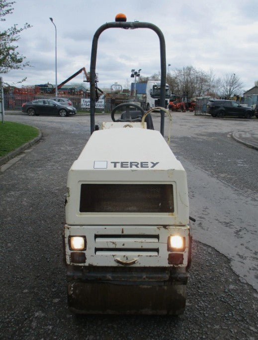 2010 TEREX TV800 RIDE-ON VIBRATING ROLLER