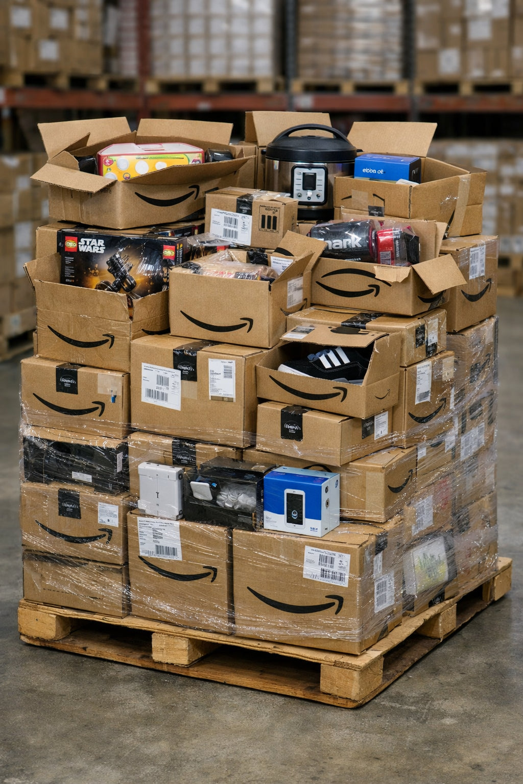 PALLET OF AMAZON MERCHANDISE MAINLY NEW STOCK MIXED WITH CUSTOMER RETURNS CHOSEN AT RANDOM
