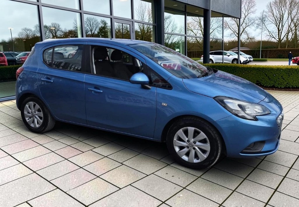 **(ONLY 73K MILEAGE)** 2018 VAUXHALL CORSA DESIGN 1.4 PETROL MANUAL HATCHBACK BLUE