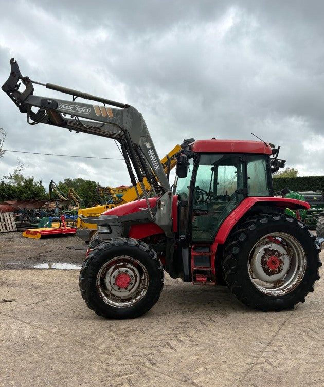 MCCORMICK MC100 C/W LOADER