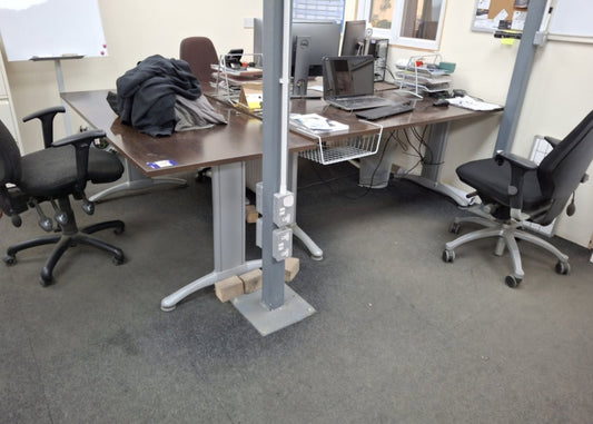 CONTENTS OF OFFICE 3X PALLETS DESKS FILLING CABINETS ECT