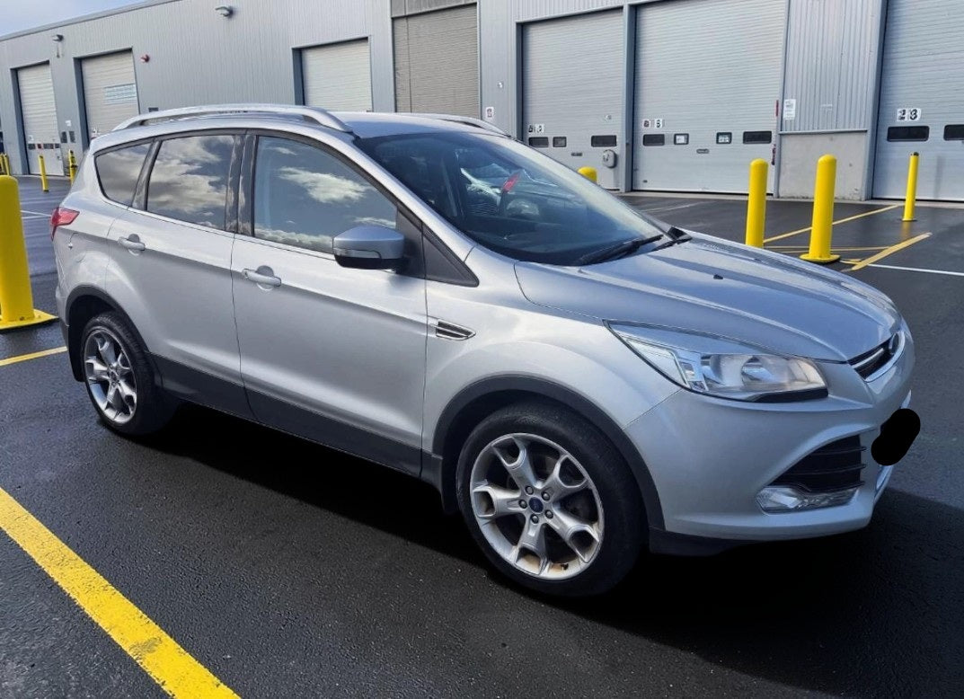 **(ONLY 94K MILEAGE)** 2015 FORD KUGA TITANIUM TDCI 2.0L DIESEL MANUAL SUV SILVER