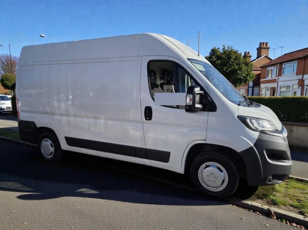 **(ONLY 90K MILEAGE)** 2018 PEUGEOT BOXER 335 PRO L2H2 BLUE HDI 1997CC MANUAL DIESEL