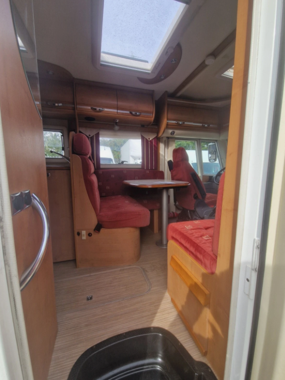 **(ONLY 48K MILEAGE)** 2011 RAPIDO LE RANDONNEUR 9090DF 4-BERTH >>--NO VAT ON HAMMER--<<
