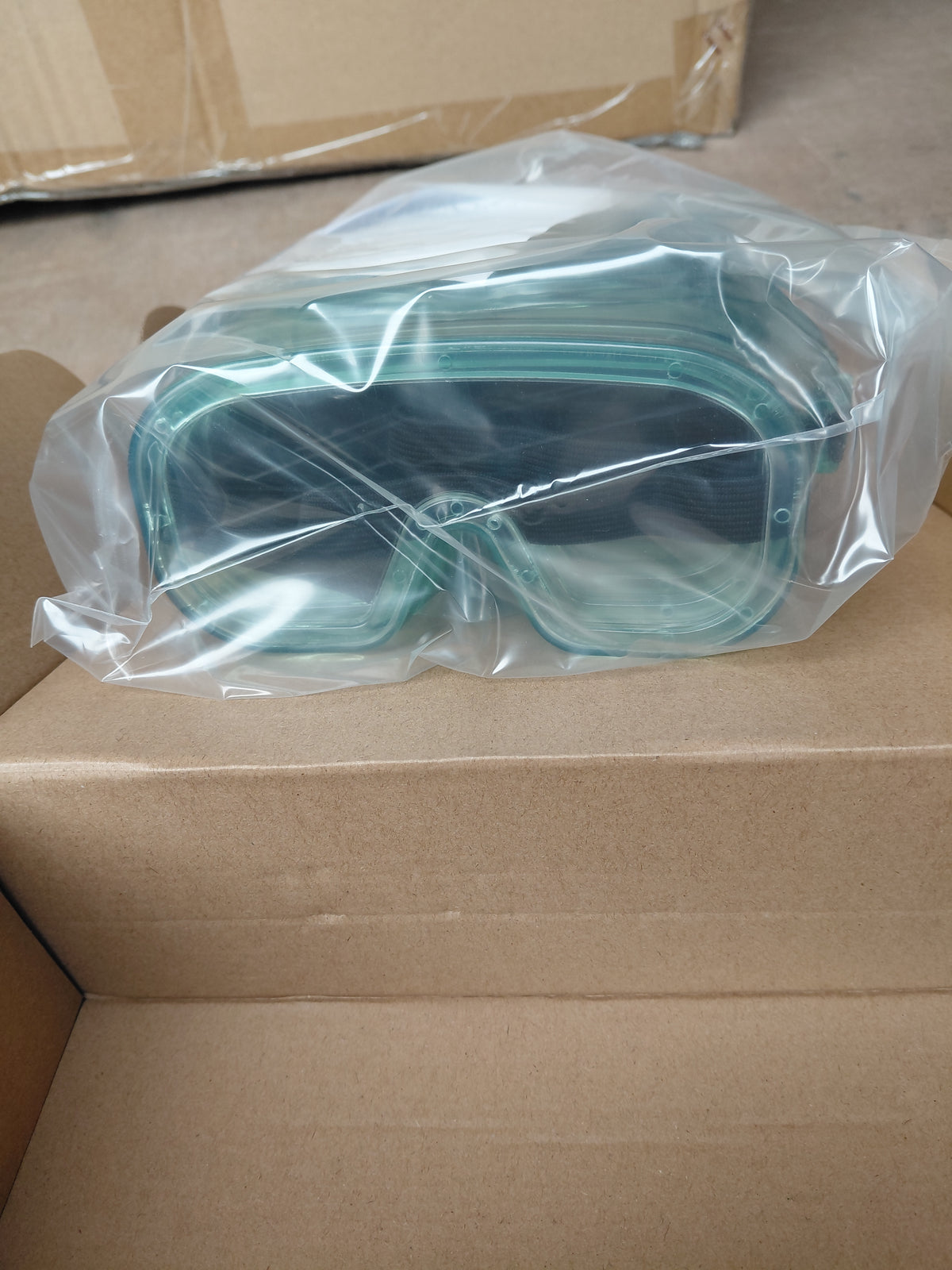 20X PAIRS OF NEW WORK EYE PROTECTION GOGGLES
