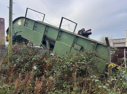 1997 LYNDEX BIGRO 80 CARDBOARD BALER WITH INFEED CONVEYOR