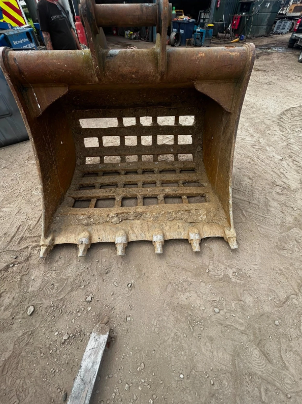 5FT RIDDLE / SKELETON BUCKET – 80MM PINS