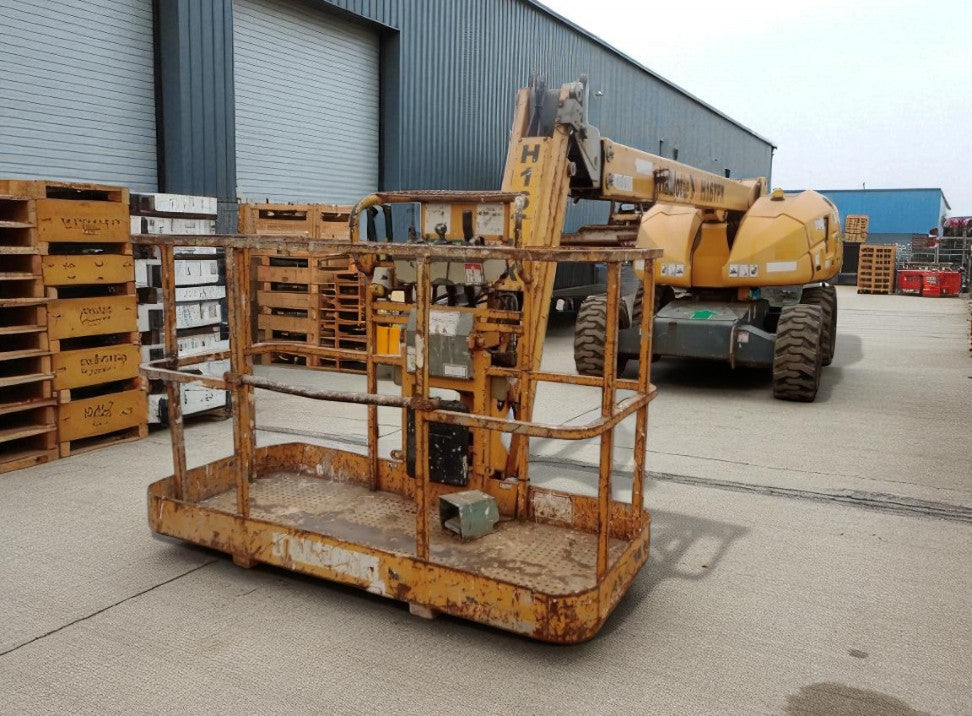 2012 HAULOTTE H16TPX CHERRY PICKER – SELF PROPELLED 4X4