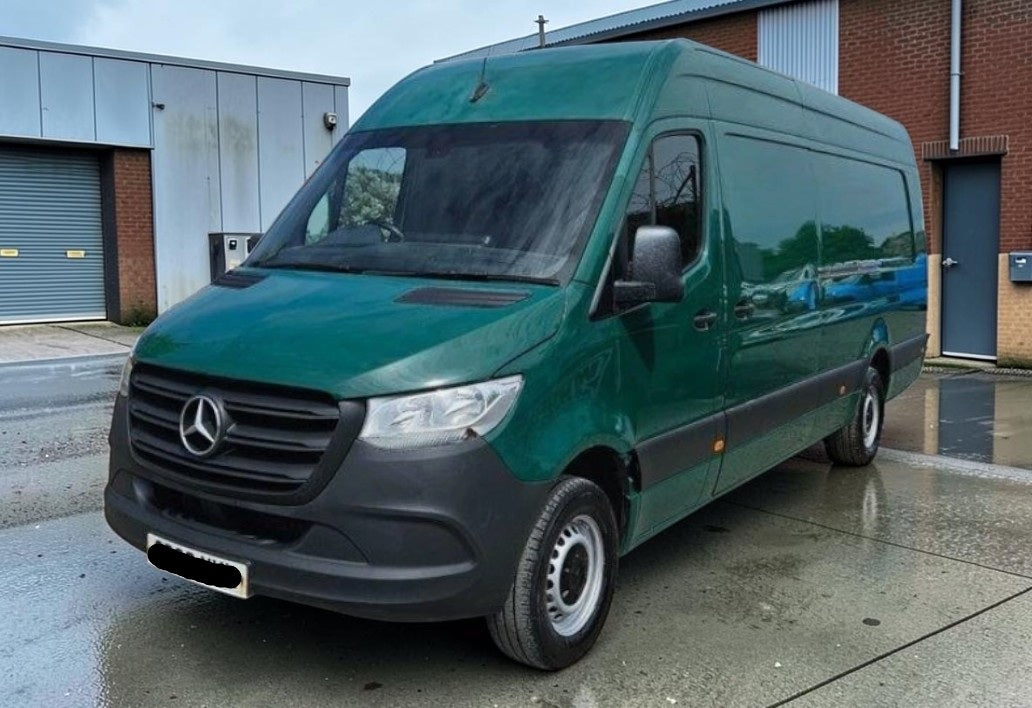 **(ONLY 93K MILEAGE)** 2022 MERCEDES-BENZ SPRINTER 315 PROGRESSIVE CDI L3H2 MANUAL PANEL VAN